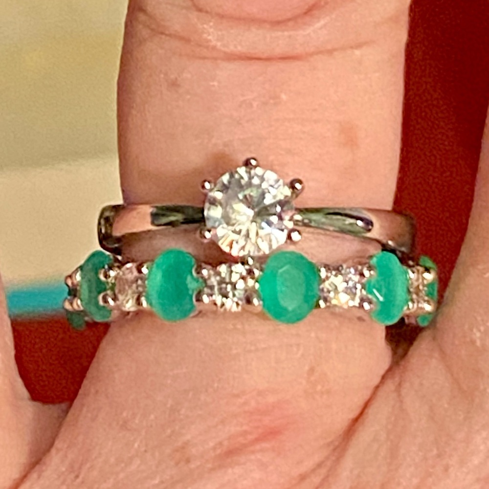 ❌❌❌SOLD❌❌❌NWOT 4.32 CTW BEAUTIFUL GREEN EMERALD AND NATURAL WHITE SAPPHIRE RING - Picture 2 of 16